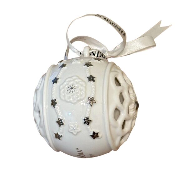 Pandora 2011 Unforgettable Moments Ceramic Ornament - Christmas Tree Ornament - Picture 2 of 6